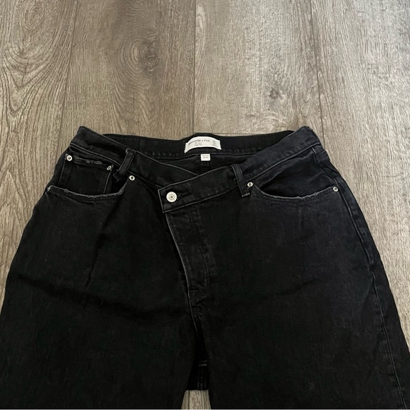 Abercrombie & Fitch The Dad High Rise Jeans Size 31 - Picture 3 of 6